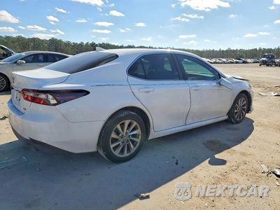 Trzecie zdjęcie samochodu z tyłu: 2023 TOYOTA CAMRY LE VIN:4T1C11AKXPU771578 - miniatura