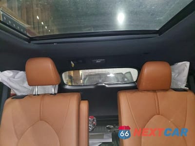 Zdjęcie 10 z 13 samochodu: 2021 TOYOTA HIGHLANDER HYBRID PLATINUM VIN:5TDEBRCH6MS063578 - miniatura