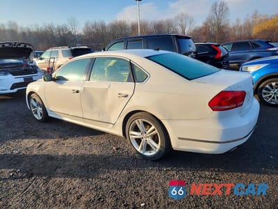 Drugie zdjęcie samochodu z przodu: 2015 VOLKSWAGEN PASSAT SE VIN:1VWBT7A35FC049474 - miniatura