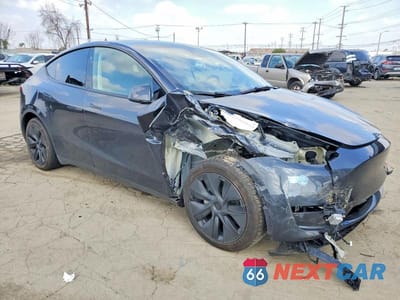 Czwarte zdjęcie samochodu z boku: 2025 TESLA MODEL Y VIN:7SAYGAEE1SF302445 - miniatura