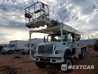 Drugie zdjęcie samochodu z przodu: 2004 INTERNATIONAL 7600 BUCKET TRUCK VIN:1HTWYAHT54J021579 - miniatura