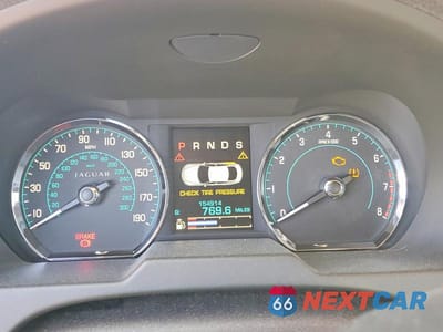 Zdjęcie 9 z 13 samochodu: 2012 JAGUAR XF VIN:SAJWA0FB0CLS55347 - miniatura