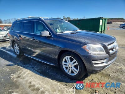 Czwarte zdjęcie samochodu z boku: 2013 MERCEDES-BENZ GL 350 BLUETEC VIN:4JGDF2EE5DA172312 - miniatura