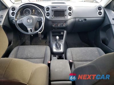 Zdjęcie 8 z 12 samochodu: 2015 VOLKSWAGEN TIGUAN S VIN:WVGBV7AX3FW550065 - miniatura