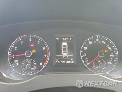 Zdjęcie 9 z 14 samochodu: 2014 VOLKSWAGEN JETTA GLI VIN:3VW4T7AJ9EM264439 - miniatura