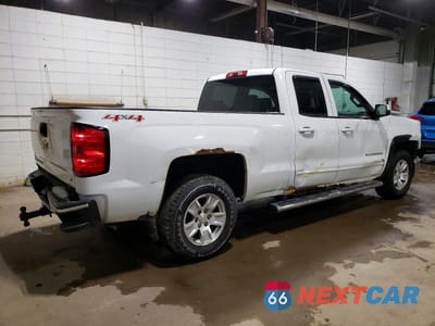 Trzecie zdjęcie samochodu z tyłu: 2015 CHEVROLET SILVERADO K1500 LT VIN:1GCVKREC1FZ356534 - miniatura