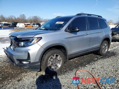 2023 HONDA PASSPORT TRAIL SPORT 5FNYF8H63PB009277 - główne zdjęcie licytacji z USA - miniatura