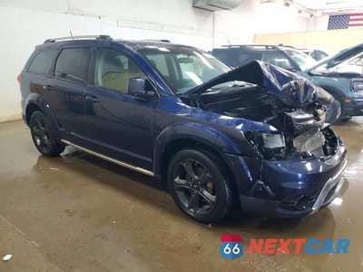 Czwarte zdjęcie samochodu z boku: 2018 DODGE JOURNEY CROSSROAD VIN:3C4PDDGG4JT430566 - miniatura