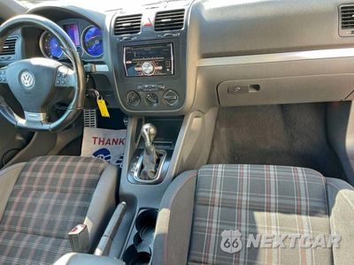 Zdjęcie 9 z 10 samochodu: 2009 VOLKSWAGEN GTI VIN:WVWFD71K89W137222 - miniatura