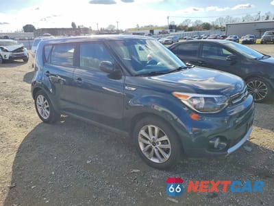 Czwarte zdjęcie samochodu z boku: 2018 KIA SOUL + VIN:KNDJP3A54J7527964 - miniatura