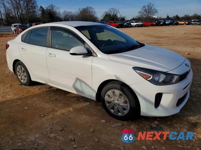 Czwarte zdjęcie samochodu z boku: 2019 KIA RIO S VIN:3KPA24AB3KE171308 - miniatura
