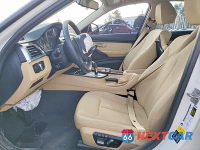 Zdjęcie 7 z 12 samochodu: 2018 BMW 320 XI VIN:WBA8E5G57JNV02315 - miniatura