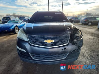 Piąte zdjęcie samochodu w środku: 2016 CHEVROLET TRAVERSE LS VIN:1GNKVFED5GJ319981 - miniatura