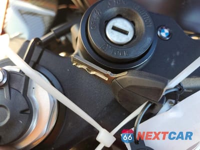 Zdjęcie 8 z 9 samochodu: 2024 BMW S 1000 RR VIN:WB10E6306R6J99420 - miniatura