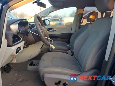 Zdjęcie 7 z 13 samochodu: 2018 CHRYSLER PACIFICA TOURING VIN:2C4RC1DG8JR253747 - miniatura