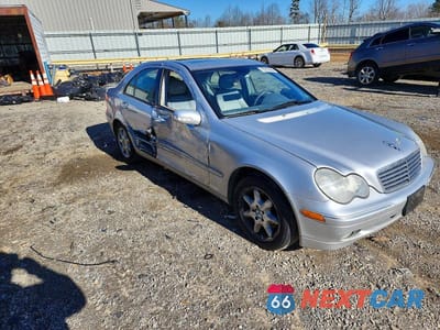 Czwarte zdjęcie samochodu z boku: 2003 MERCEDES-BENZ C 240 4MATIC VIN:WDBRF81J03F389511 - miniatura