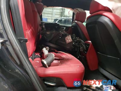 Zdjęcie 11 z 13 samochodu: 2019 PORSCHE CAYENNE VIN:WP1AA2AY3KDA10307 - miniatura