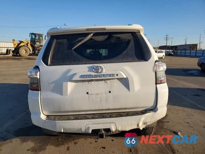Zdjęcie 6 z 13 samochodu: 2016 TOYOTA 4RUNNER SR5 VIN:JTEBU5JR7G5317595 - miniatura