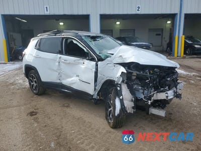 Czwarte zdjęcie samochodu z boku: 2024 JEEP COMPASS LIMITED VIN:3C4NJDCN7RT110285 - miniatura