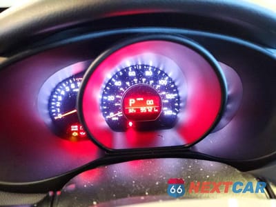 Zdjęcie 9 z 12 samochodu: 2017 KIA SOUL VIN:KNDJN2A21H7885412 - miniatura