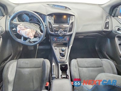 Zdjęcie 8 z 13 samochodu: 2016 FORD FOCUS RS VIN:WF0DP3TH7G4117526 - miniatura
