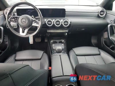Zdjęcie 8 z 11 samochodu: 2021 MERCEDES-BENZ CLA 250 VIN:W1K5J4GB8MN163883 - miniatura