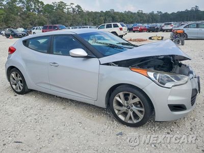 Czwarte zdjęcie samochodu z boku: 2016 HYUNDAI VELOSTER VIN:KMHTC6AD0GU298590 - miniatura
