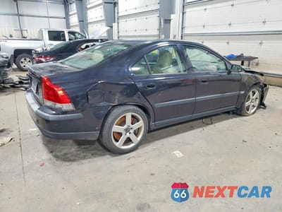 Trzecie zdjęcie samochodu z tyłu: 2004 VOLVO S60 R VIN:YV1RH52Y742348852 - miniatura