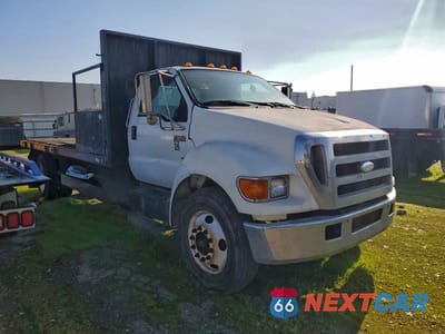 Czwarte zdjęcie samochodu z boku: 2007 FORD F650 SUPER DUTY VIN:3FRWF65R57V511162 - miniatura