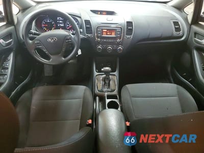 Zdjęcie 8 z 12 samochodu: 2018 KIA FORTE LX VIN:3KPFK4A75JE258840 - miniatura