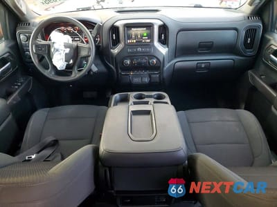 Zdjęcie 8 z 11 samochodu: 2021 CHEVROLET SILVERADO K1500 CUSTOM VIN:3GCPYBEK4MG271674 - miniatura