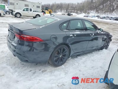 Trzecie zdjęcie samochodu z tyłu: 2024 JAGUAR XF R-DYNAMIC SE VIN:SAJBL4GXXRCY97559 - miniatura