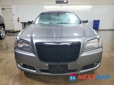 Piąte zdjęcie samochodu w środku: 2012 CHRYSLER 300 S VIN:2C3CCADT3CH136528 - miniatura