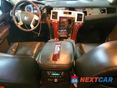 Zdjęcie 8 z 13 samochodu: 2009 CADILLAC ESCALADE LUXURY VIN:1GYFK23209R144180 - miniatura