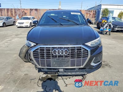 Piąte zdjęcie samochodu w środku: 2022 AUDI Q3 PREMIUM 40 VIN:WA1AUCF32N1035811 - miniatura