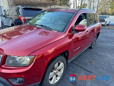 Drugie zdjęcie samochodu z przodu: 2015 JEEP COMPASS LATITUDE VIN:1C4NJDEB5FD162504 - miniatura