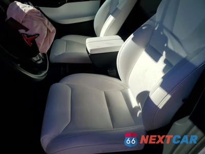 Zdjęcie 10 z 12 samochodu: 2018 TESLA MODEL X VIN:5YJXCBE23JF121846 - miniatura