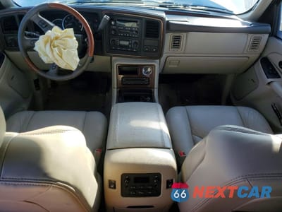 Zdjęcie 8 z 14 samochodu: 2004 CADILLAC ESCALADE LUXURY VIN:1GYEK63N54R263753 - miniatura