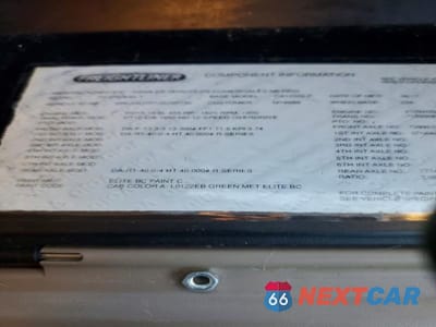 Zdjęcie 10 z 10 samochodu: 2018 FREIGHTLINER CASCADIA 125 SEMI TRUCK VIN:3AKJGLDR7JSJV0730 - miniatura