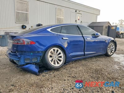 Trzecie zdjęcie samochodu z tyłu: 2018 TESLA MODEL S VIN:5YJSA1E27JF296885 - miniatura