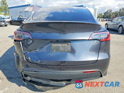 Zdjęcie 6 z 13 samochodu: 2024 TESLA MODEL Y VIN:7SAYGDEE5RA264419 - miniatura
