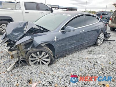 2018 TESLA MODEL 3 5YJ3E1EA8JF047723 - główne zdjęcie licytacji z USA - miniatura