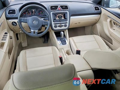 Zdjęcie 8 z 11 samochodu: 2016 VOLKSWAGEN EOS KOMFORT VIN:WVWBW8AH6GV000186 - miniatura