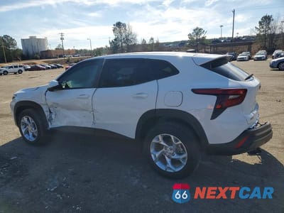 Drugie zdjęcie samochodu z przodu: 2025 CHEVROLET TRAX LS VIN:KL77LFEP3SC277013 - miniatura