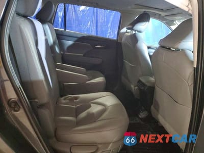 Zdjęcie 11 z 12 samochodu: 2022 TOYOTA HIGHLANDER XLE VIN:5TDGZRBH9NS246044 - miniatura