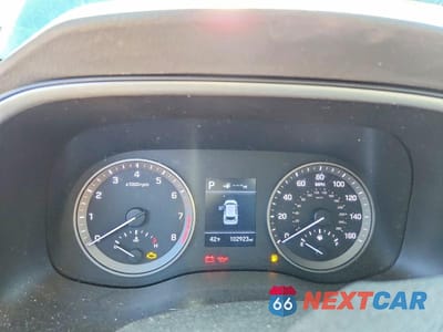 Zdjęcie 9 z 13 samochodu: 2020 HYUNDAI TUCSON SE VIN:KM8J2CA43LU213275 - miniatura