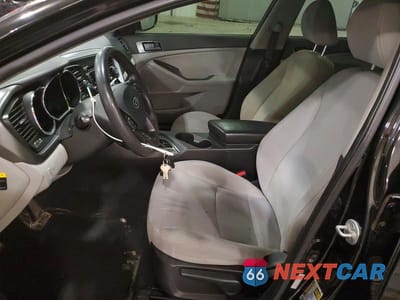 Zdjęcie 7 z 11 samochodu: 2012 KIA OPTIMA LX VIN:KNAGM4A74C5276210 - miniatura