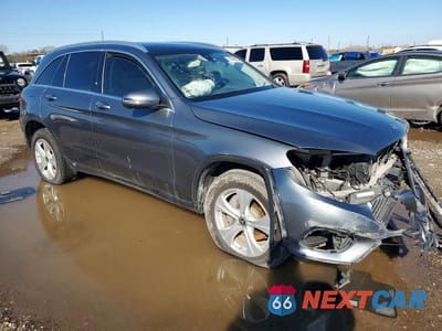 Czwarte zdjęcie samochodu z boku: 2018 MERCEDES-BENZ GLC 300 VIN:WDC0G4JB0JV015969 - miniatura