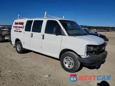 Czwarte zdjęcie samochodu z boku: 2014 CHEV EXPRESS G2500 VIN:1GCWGFCG6E1139116 - miniatura
