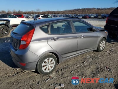 Trzecie zdjęcie samochodu z tyłu: 2016 HYUNDAI ACCENT SE VIN:KMHCT5AEXGU237962 - miniatura